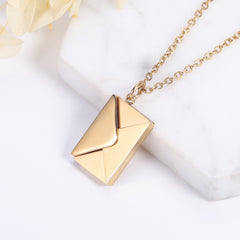 Envelope Necklace - Elegant and Personalized Jewelry to Capture Your Messages